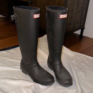 Hunter rain boots, good condition, worn one time